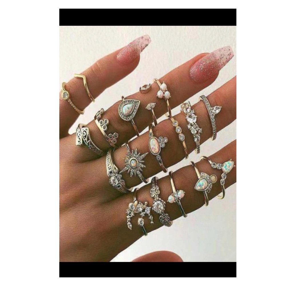 * 3 for $20* 18 Piece Rhinestone Ring Set